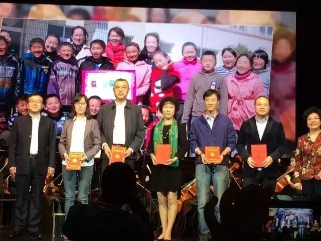 艺星，照亮文化与艺术之光的璀璨明珠