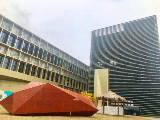探访上海九龙男子医院，专业、温馨与科技的完美融合