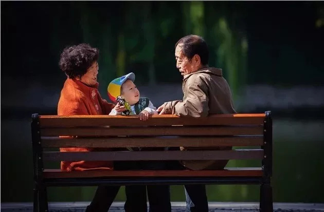 亲情纽带，天伦儿之乐