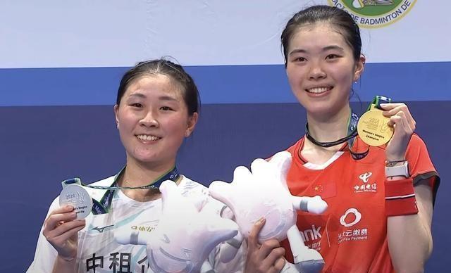 澳门六开彩，揭秘天天正版的背后2024澳门天天开好彩大全最新版本