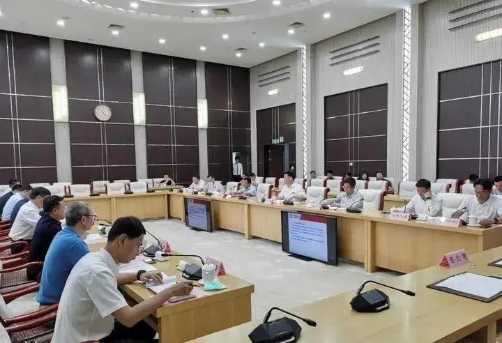 2046年新奥历史记录，科技创新与绿色发展的双轮驱动2024年新奥历史记录查询